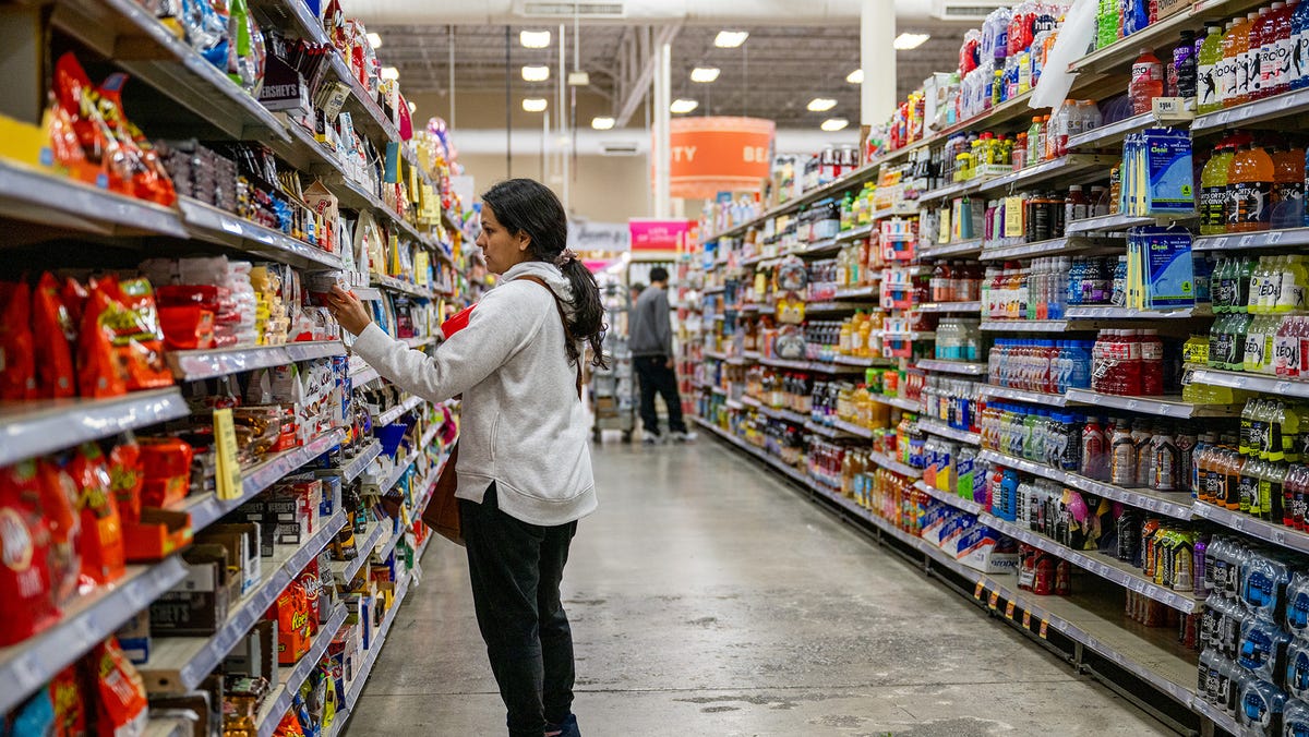 AUSTIN, TEXAS - FEBRUARY 12: A customer shops for produce at an H-E-B grocery store on February 12, 2025 in Austin, Texas. The Labor Department is expected to report today on January prices as measured by the consumer-price index, with a separate report on wholesale prices delivered tomorrow. (Photo by Brandon Bell/Getty Images)