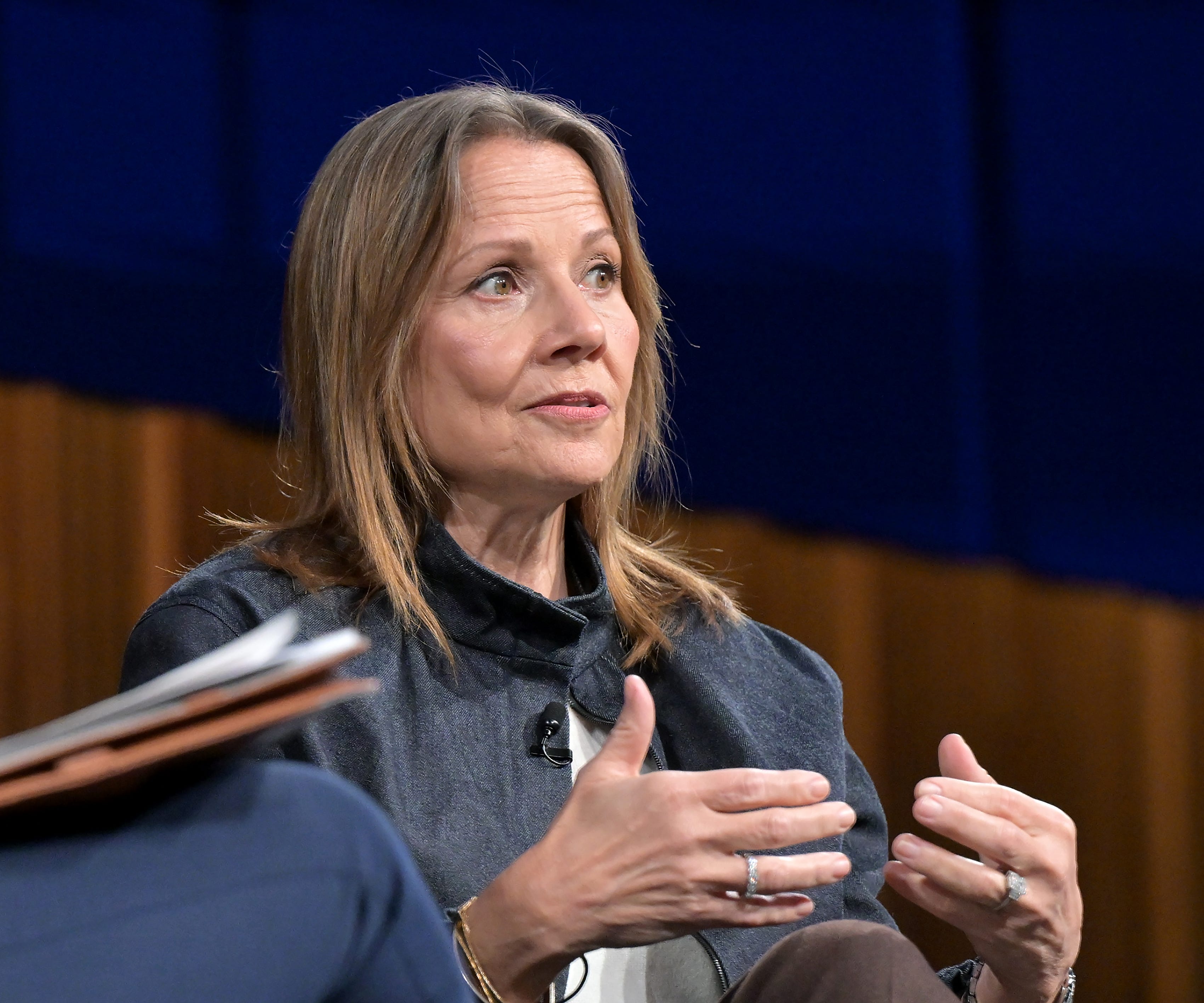 2 News Article Image GM hourly workers to get profit-sharing despite 4th-quarter loss