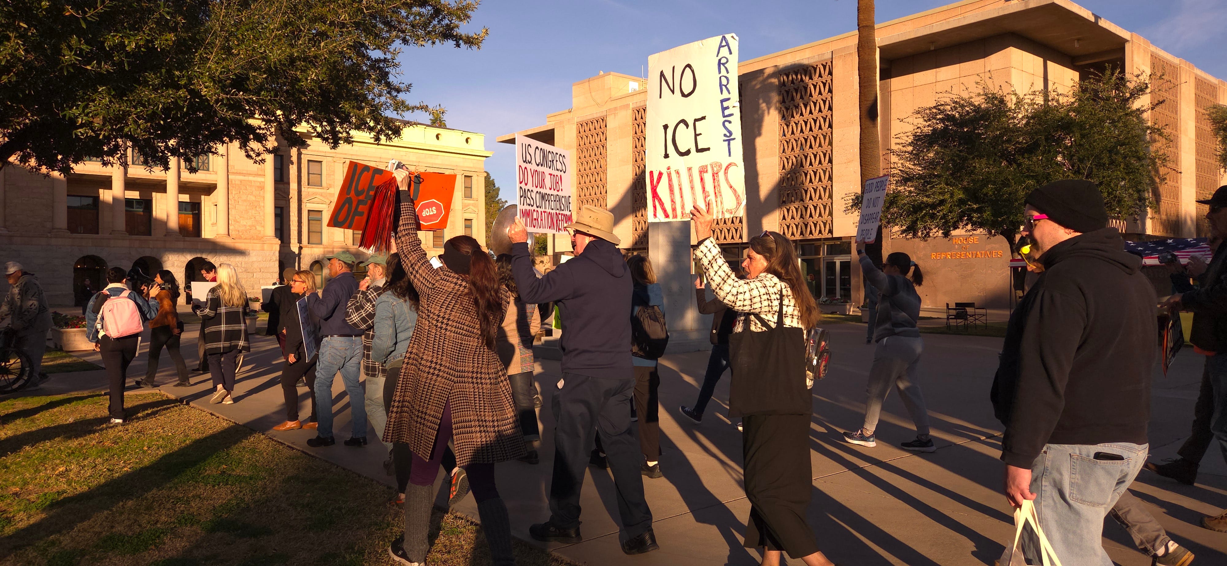 Pinal County Attorney Brad Miller is backing forthcoming Arizona legislation that would make it a felony to obstruct ICE operations.