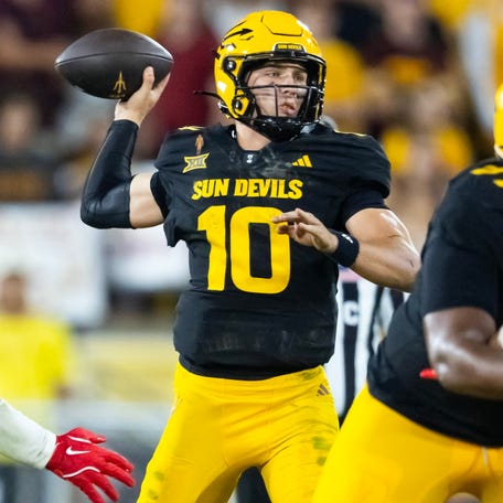 Arizona State quarterback Sam Leavitt (10) looks to pass against Houston during their game at Mountain America Stadium.