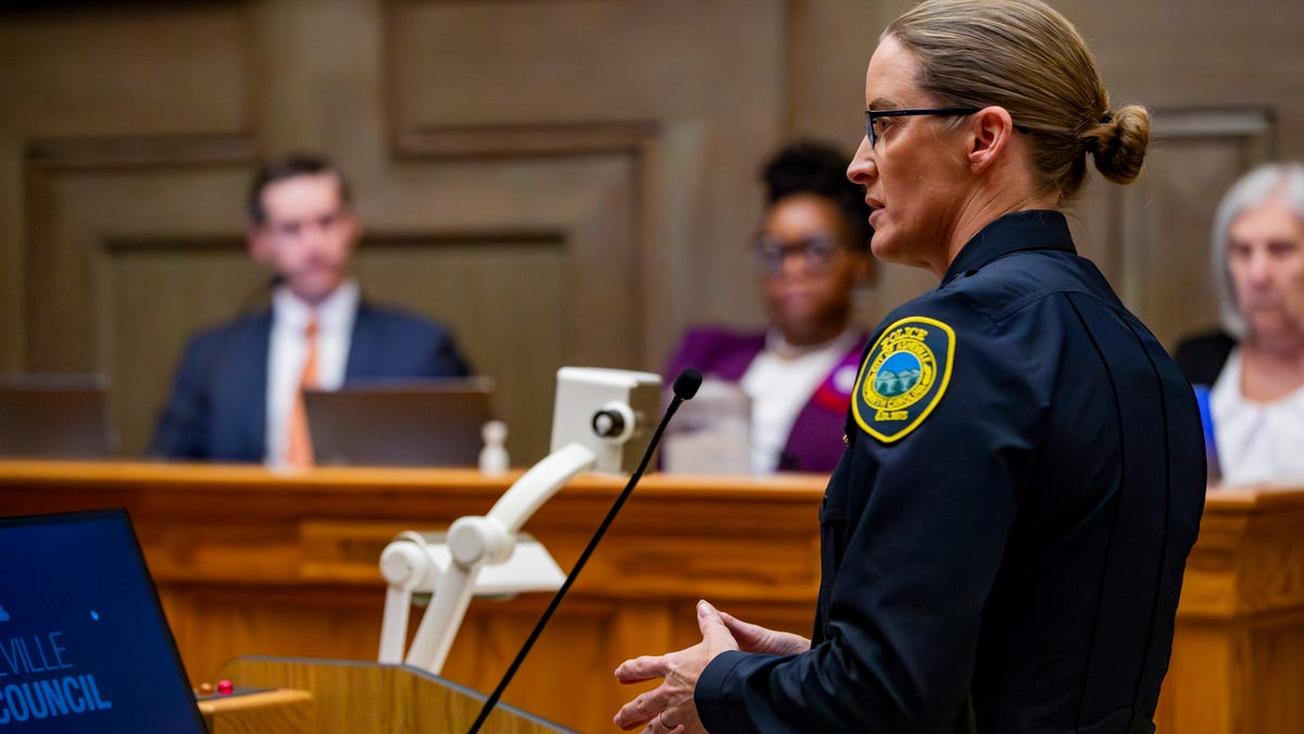 Asheville police to ‘expand’ to Brevard Road shopping mall Asheville police to ‘expand’ to Brevard Road shopping mall