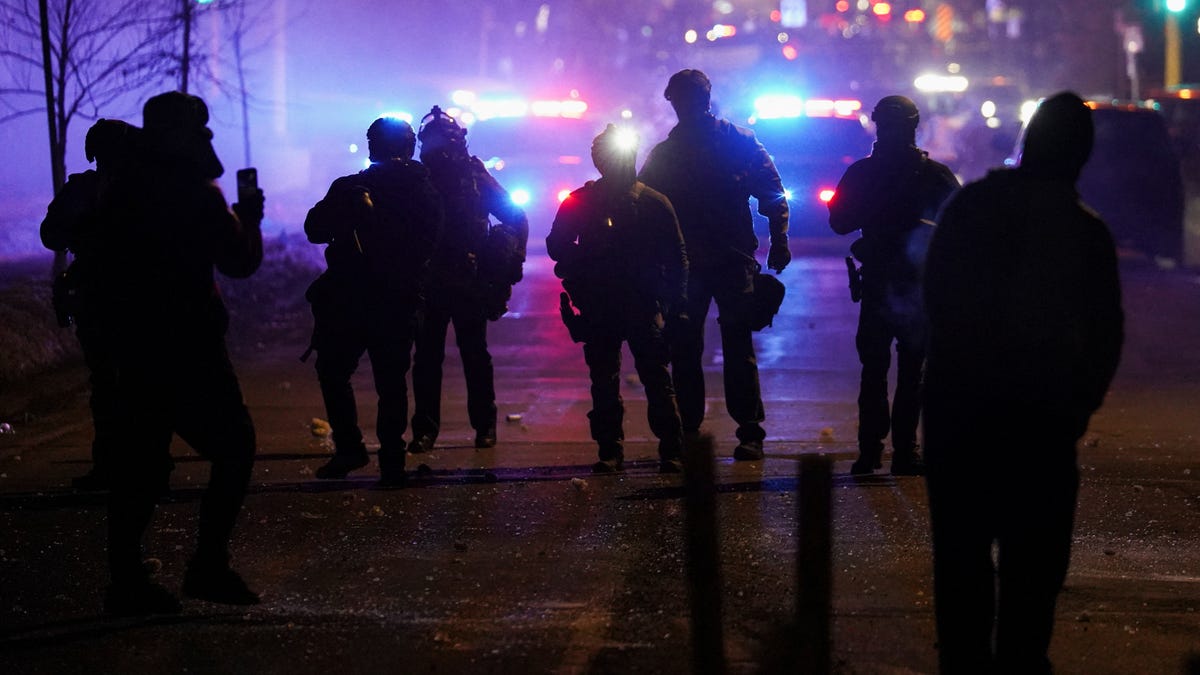 Federal Agent Shooting Minneapolis Homeland Security.