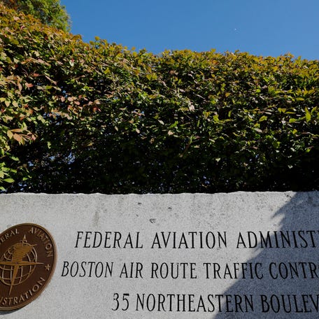 A sign marks the Federal Aviation Administration's (FAA) Boston Air Route Traffic Control Center, where air traffic controllers continue to work during the U.S. government shutdown, in Nashua, New Hampshire, U.S., October 9, 2025. REUTERS/Brian Snyder