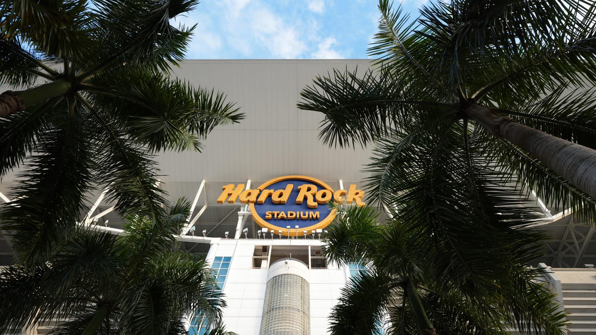 क्या आप हार्ड रॉक स्टेडियम में विश्व कप खेलों का टेलगेट कर पाएंगे?