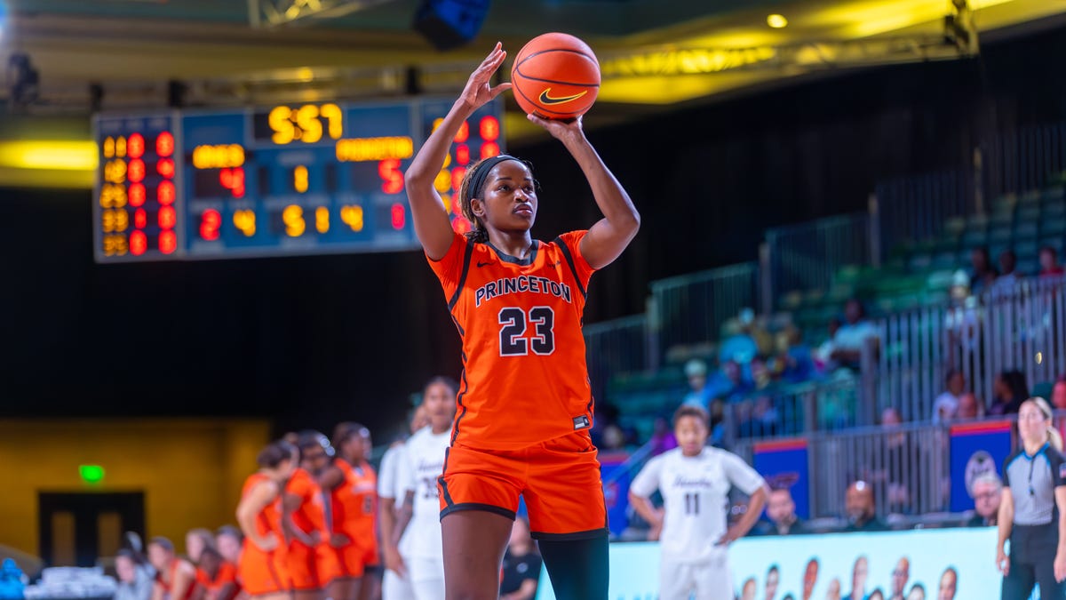 Σύμφωνα με πληροφορίες, το γυναικείο μπάσκετ της Παναγίας των Παρισίων προσγειώνει το Madison St. Rose του Πρίνστον