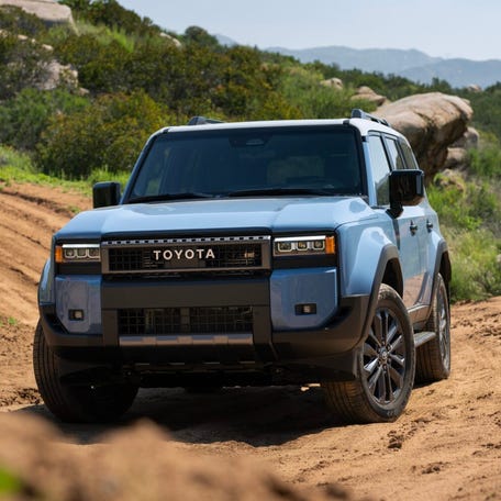 The 2026 Toyota Land Cruiser brings back a simpler, sturdier approach, using a hybrid setup, full‑time four‑wheel drive, and a functional design aimed at reliability on pavement and rough terrain.