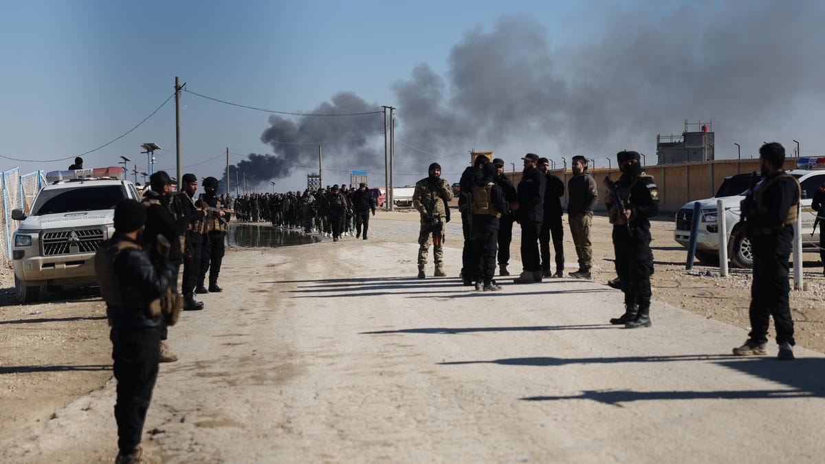 Militer AS mentransfer 150 tahanan Negara Islam dari Suriah ke Irak