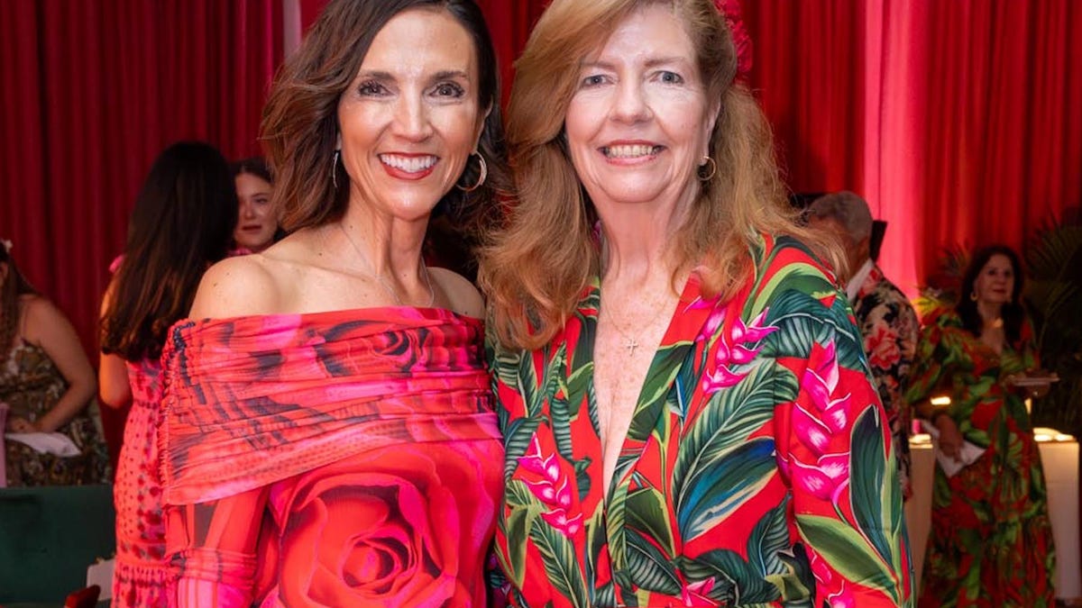 Masyarakat Palm Beach: Budaya Latin Membuat Malam Desember yang Dingin menjadi Hangat