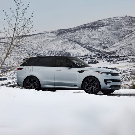 Land Rover Range Rover Sport Park City Edition in the snow