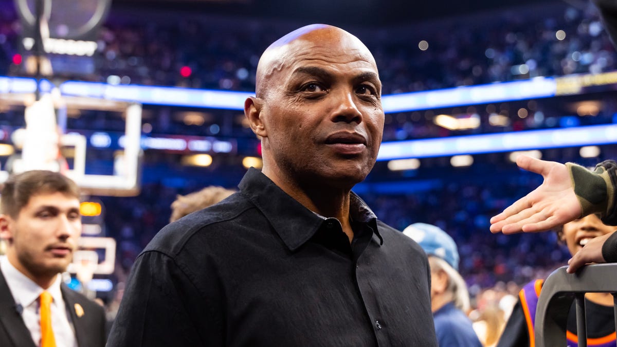 Phoenix Suns former player Charles Barkley in attendance against the Minnesota Timberwolves during an NBA Cup game at Mortgage Matchup Center.