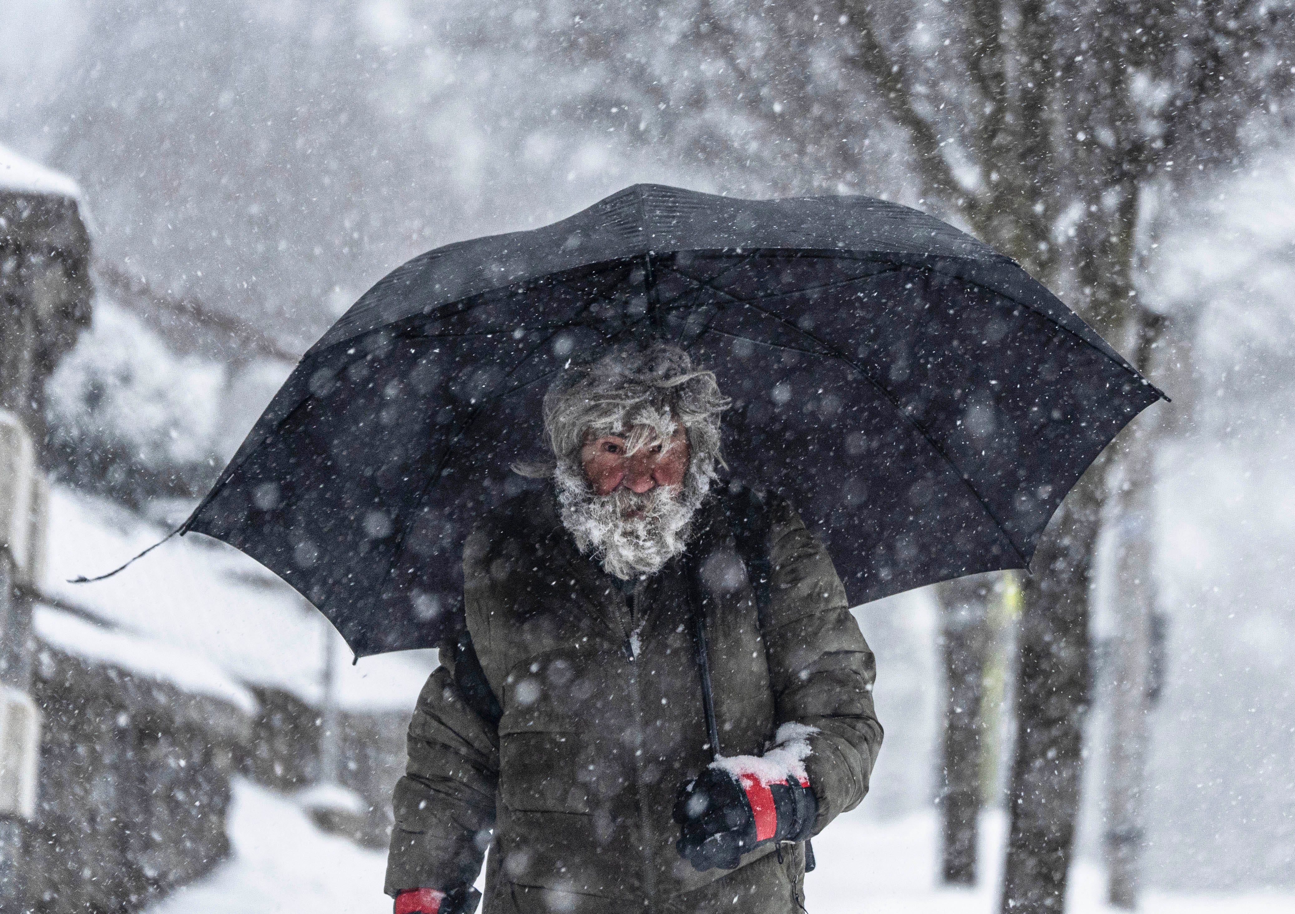 Eleven people have died and hundreds of thousands across the U.S. are without power as a winter storm sweeps through the country.