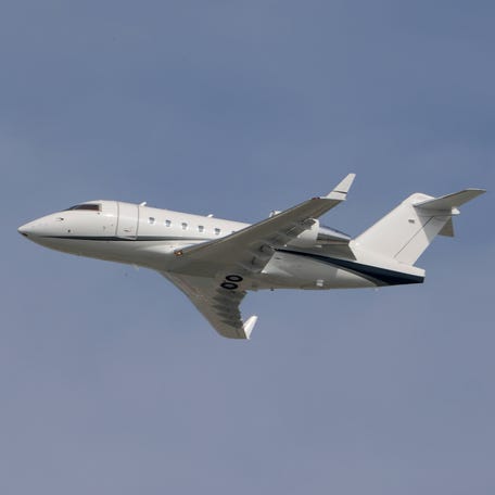 File photo of Bombardier CL-600-2B16 Challenger