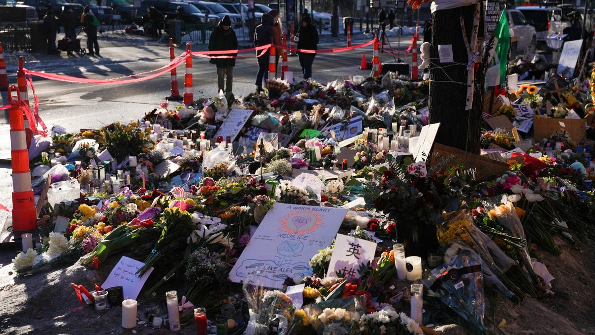 A makeshift memorial at the site where Alex Pretti was fatally shot by federal immigration agents trying to detain him, in Minneapolis, Minnesota, U.S., Jan. 28, 2026.