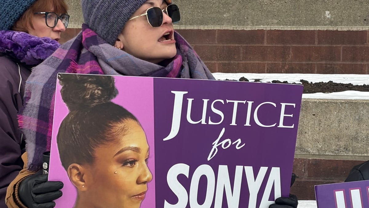 Jenna Broom was among the dozens of protesters outside the Sangamon County Complex in Springfield prior to the sentencing of Sean Grayson on Jan. 29, 2026. Grayson was convicted of second-degree murder in the fatal shooting of Sonya Massey in 2024.