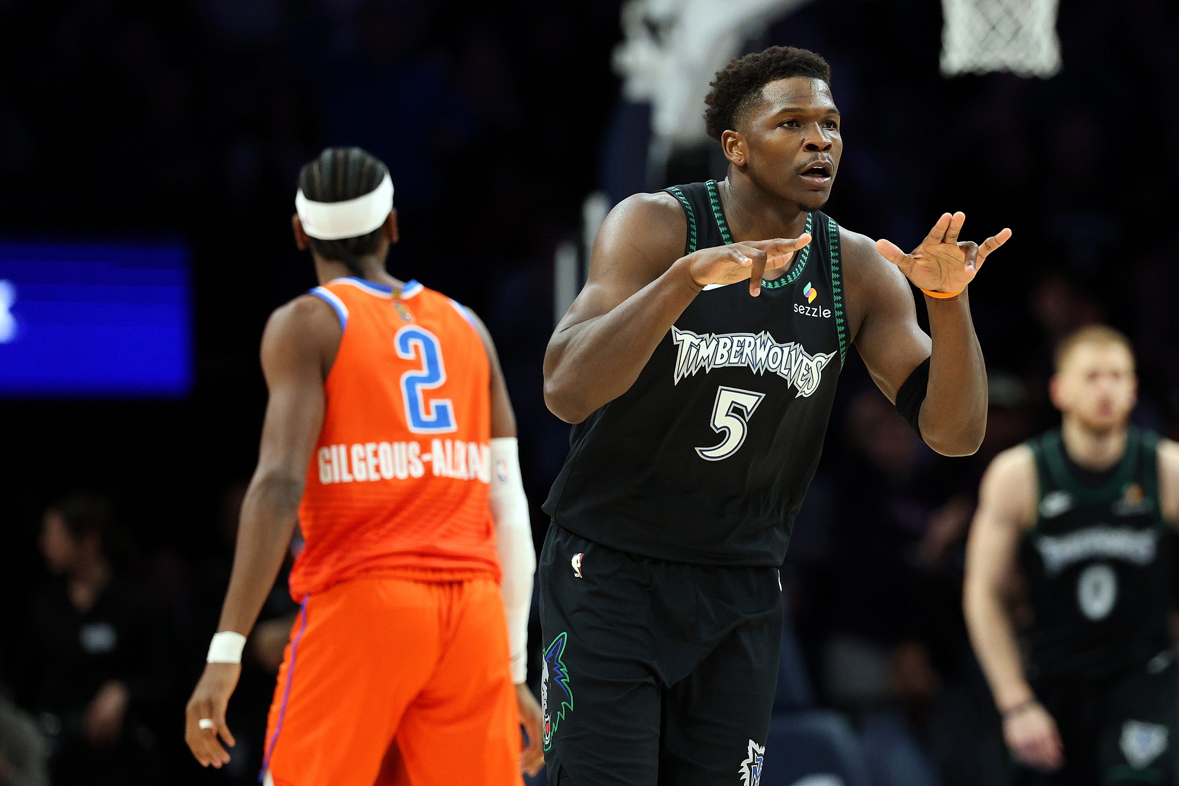 Anthony Edwards driving to the basket