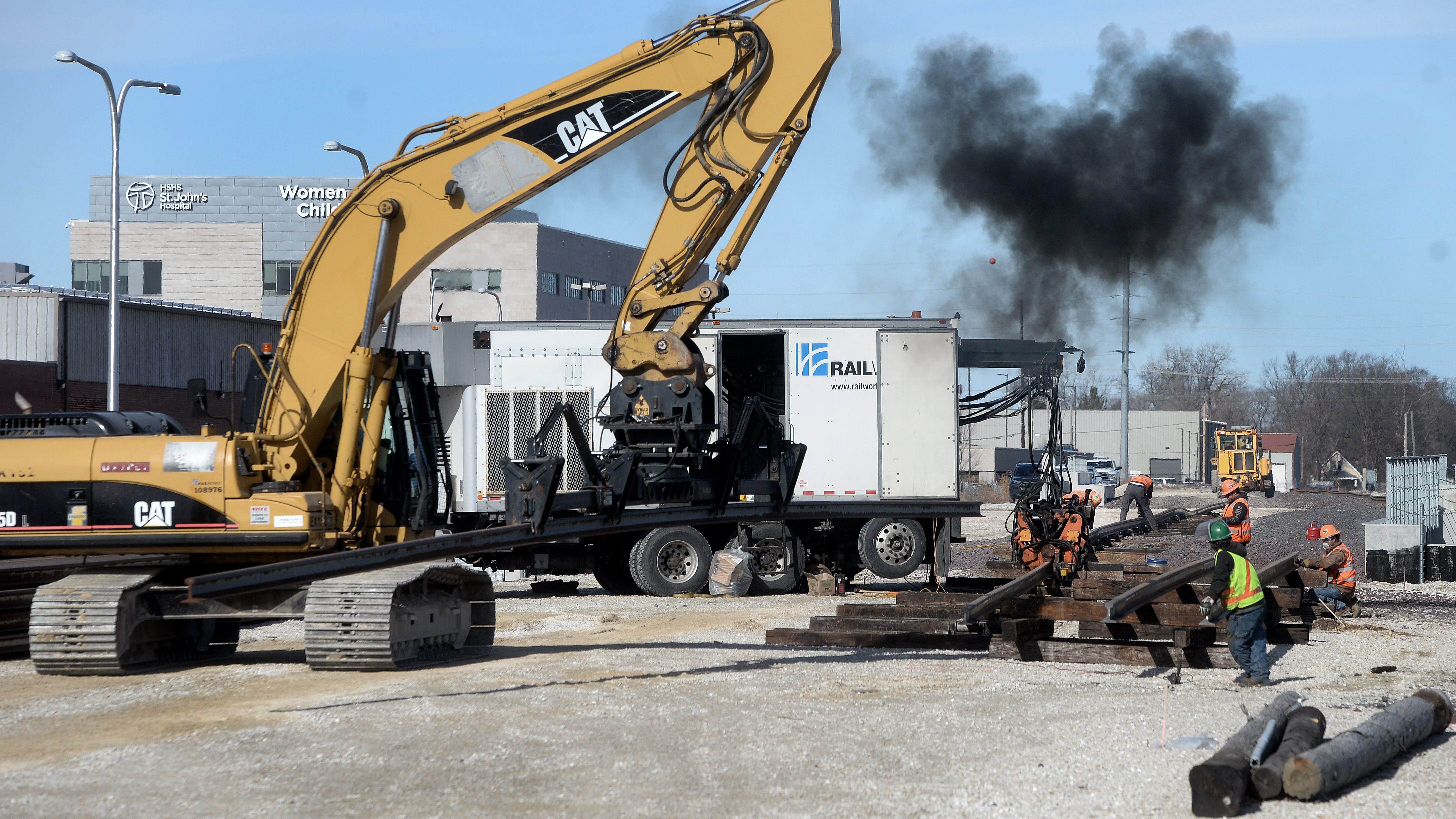 88630470007-021126-construction-3.jpg?cr