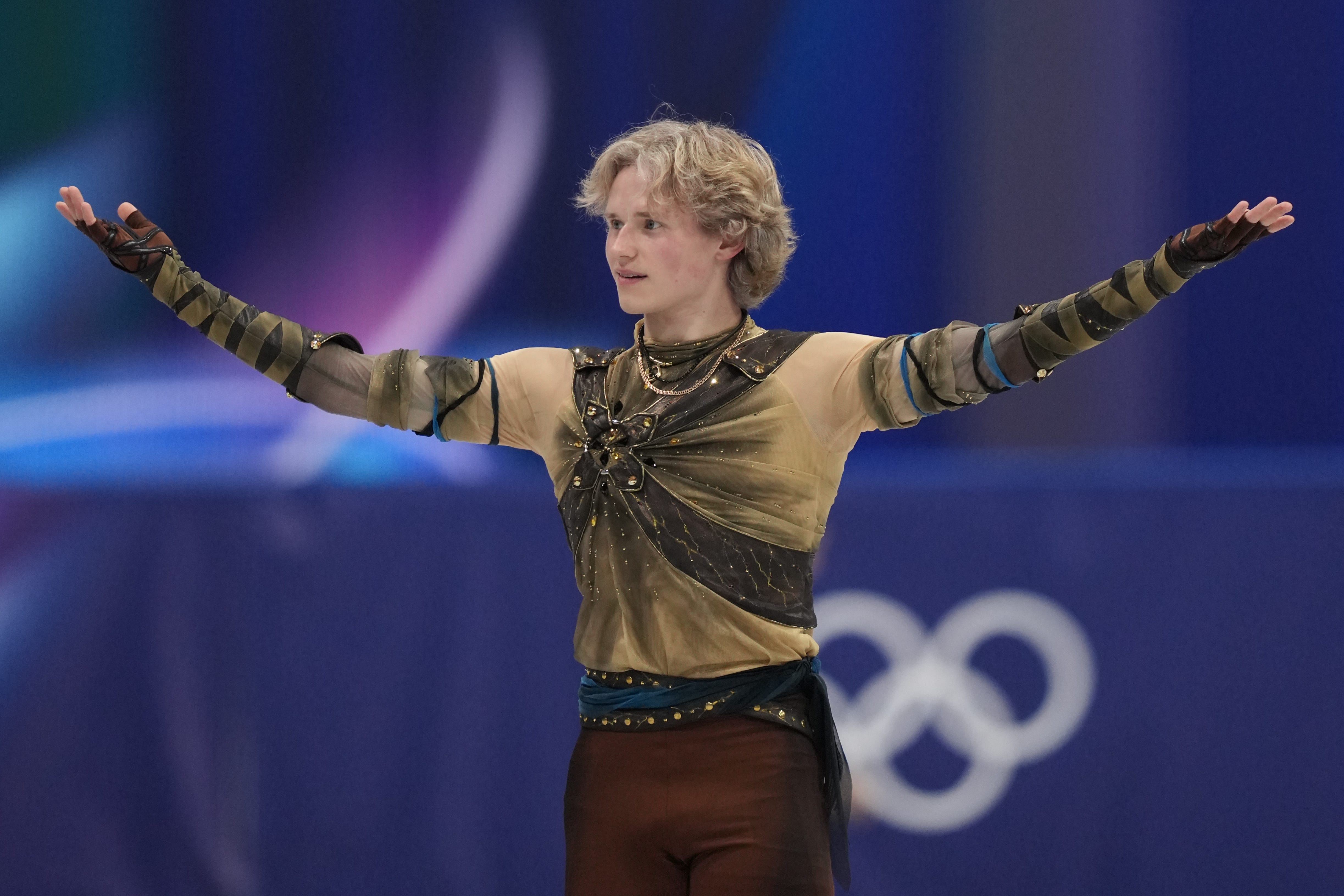 What makes Ilia Malinin so great? Skaters marveled by the 'Quad God'