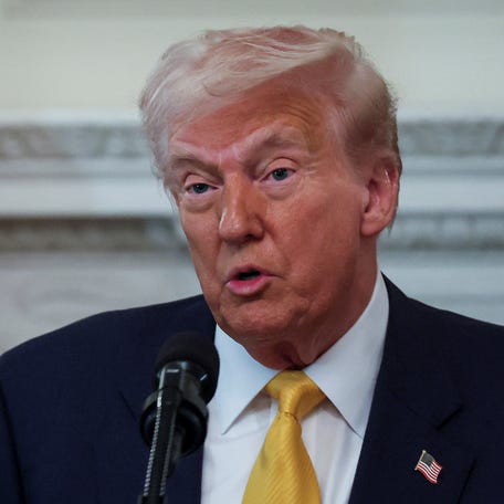 President Donald Trump hosts a business session with U.S. governors who are in town for the National Governors Association's (NGA) annual winter meeting, at the White House in Washington, D.C., U.S., February 21, 2025.