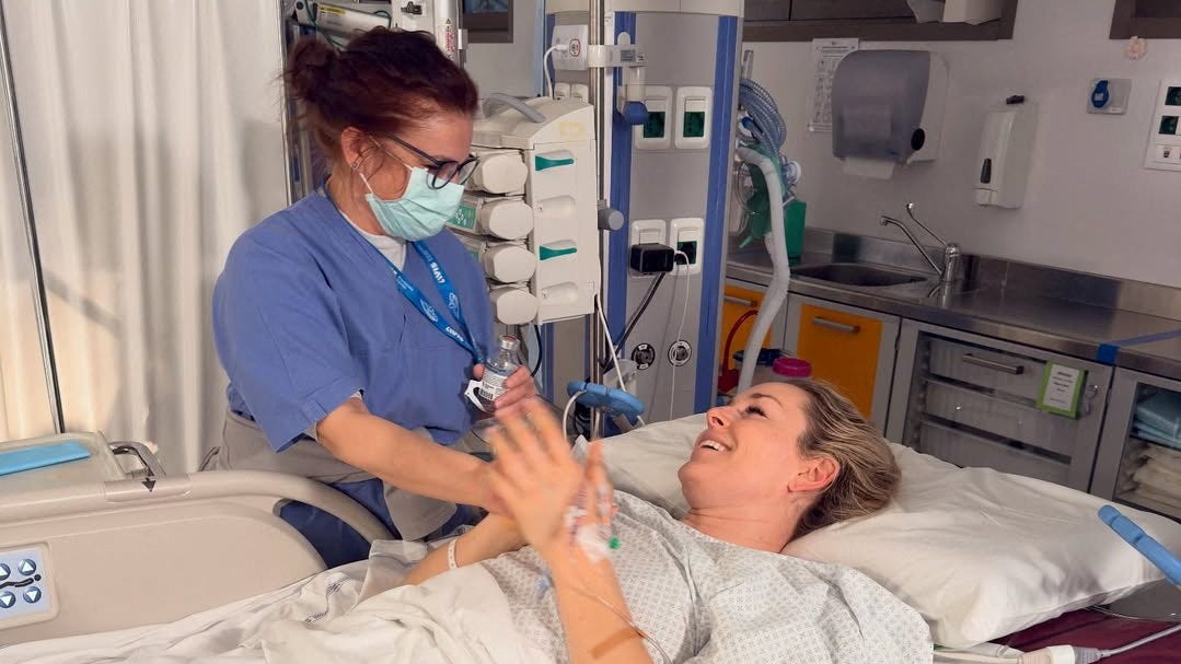 U.S. skier Lindsey Vonn lies in a hospital bed, after she crashed during the Women's Downhill, in Treviso, Italy, in this picture obtained from social media on February 11, 2026. @lindseyvonn via Instagram/via REUTERS