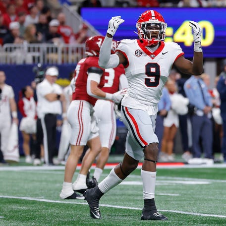 ATLANTA, GEORGIA - DECEMBER 06: Chris Cole #9 of the Georgia Bulldogs reacts against the Alabama Crimson Tide during the third quarter in the 2025 SEC Championship at Mercedes-Benz Stadium on December 06, 2025 in Atlanta, Georgia. (Photo by Todd Kirkland/Getty Images)