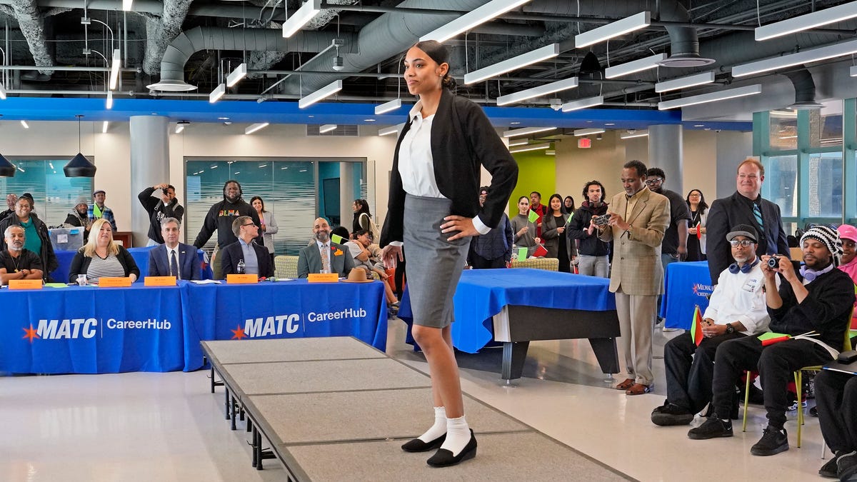 MATC helps students dress for success with Career Closet, fashion show MATC helps students dress for success with Career Closet, fashion show