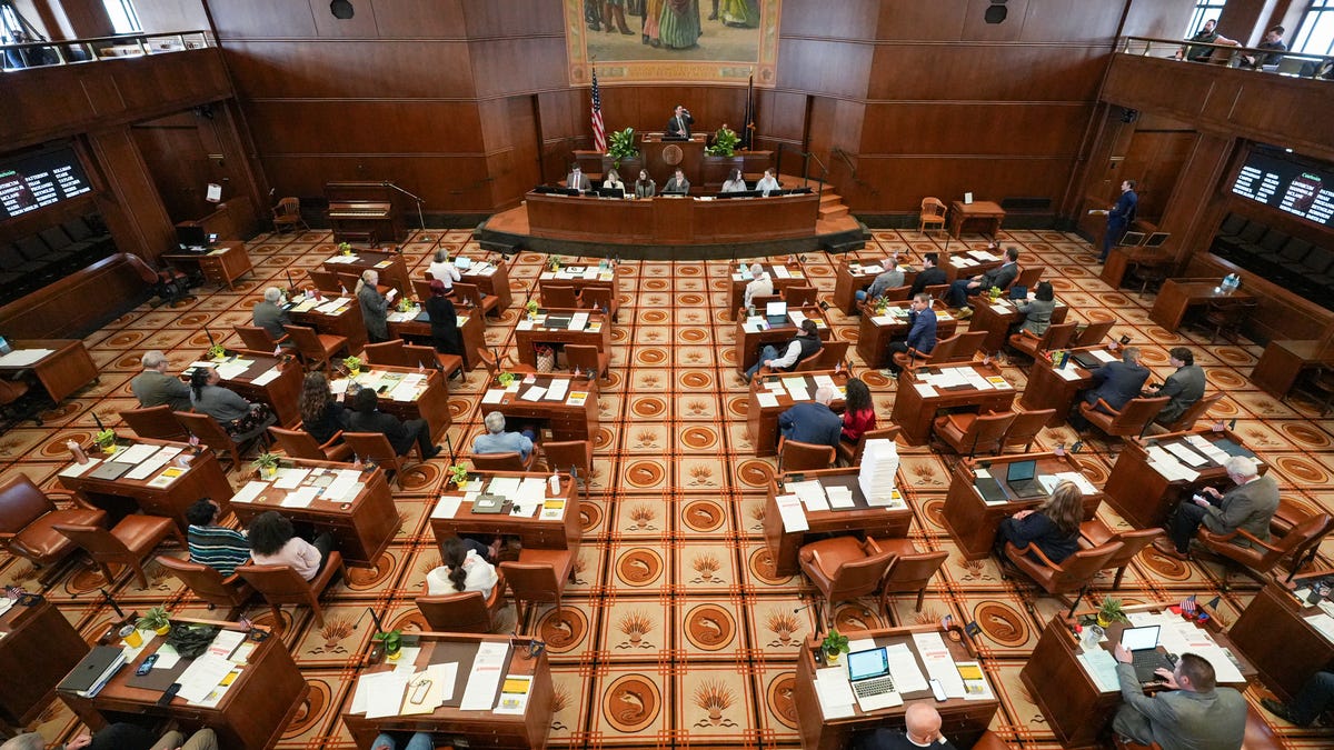 88786399007-260220-tax-referndum-4.jpg?a