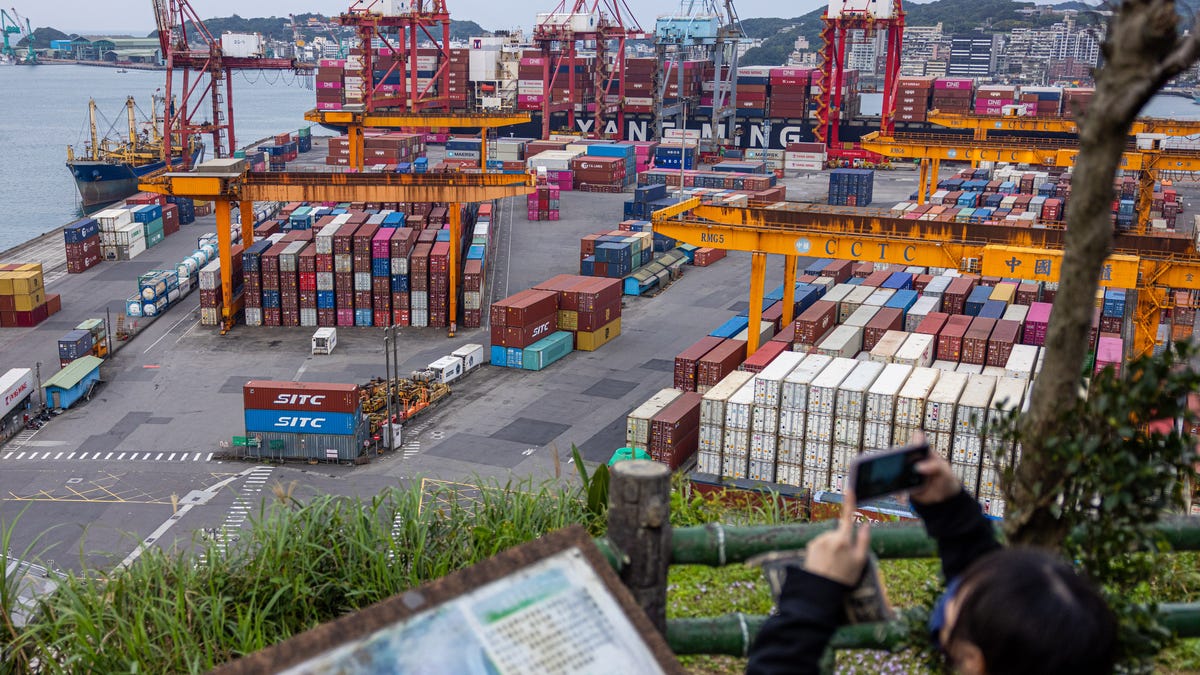 Here's what the Supreme Court tariff ruling means for consumer prices