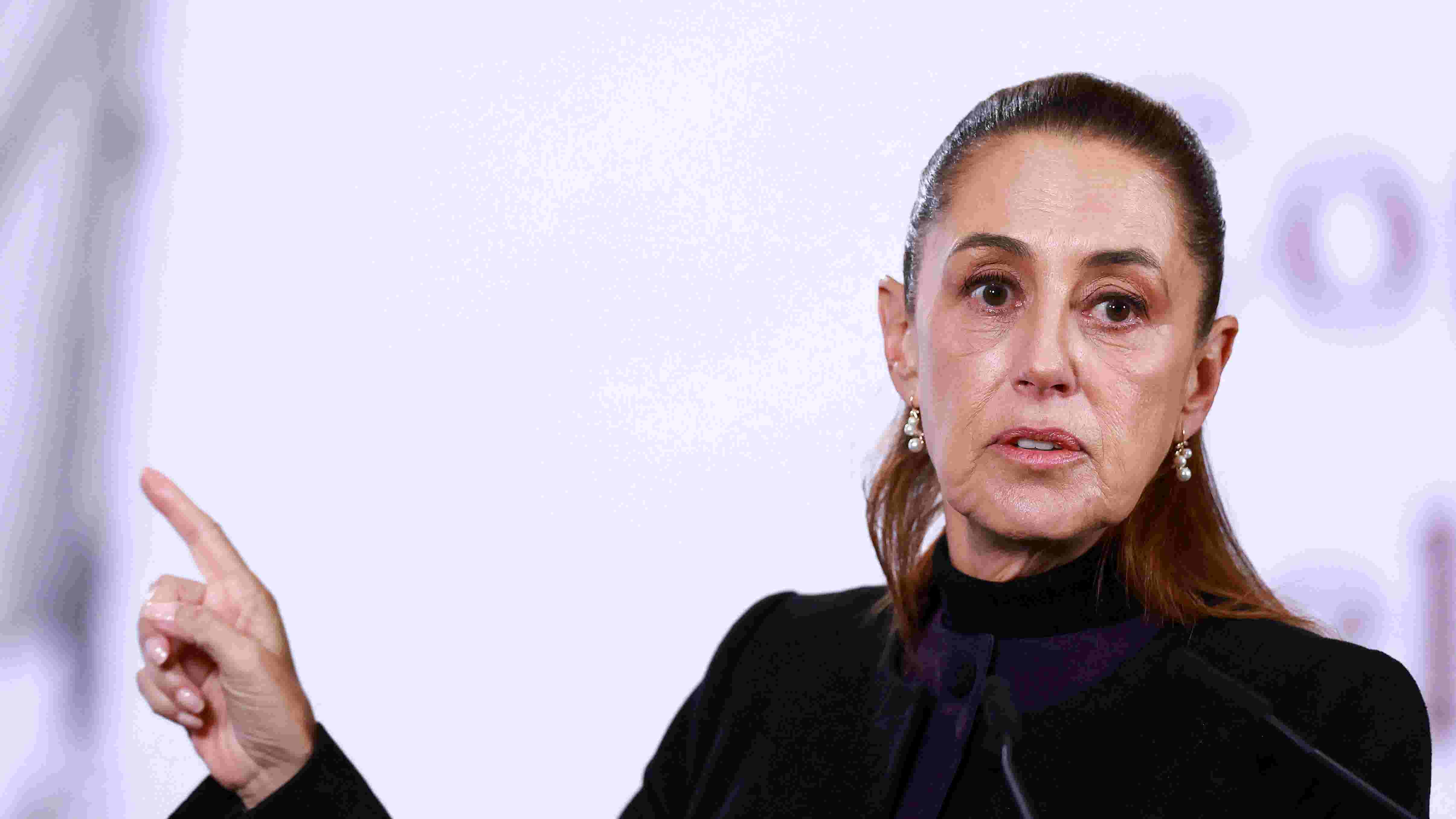 Mexican president says road blockades cleared after drug lord death