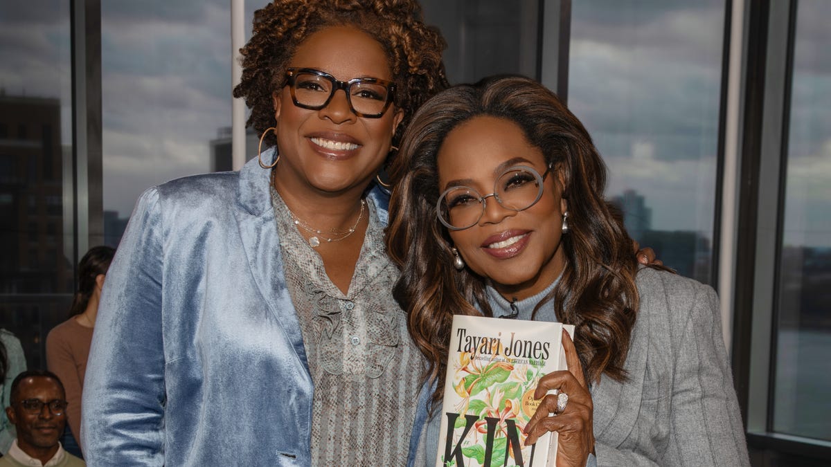 Oprah's new book club pick is an author she's loved for years. What'd she choose?