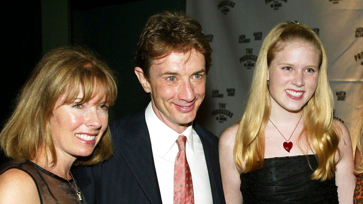Actor Martin Short, his wife Nancy (L), and daughter Katherine pose with actress Goldie Hawn (L) at the afterparty for "The Producers" at the Hollywood Palladium on May 29, 2003, in Los Angeles.