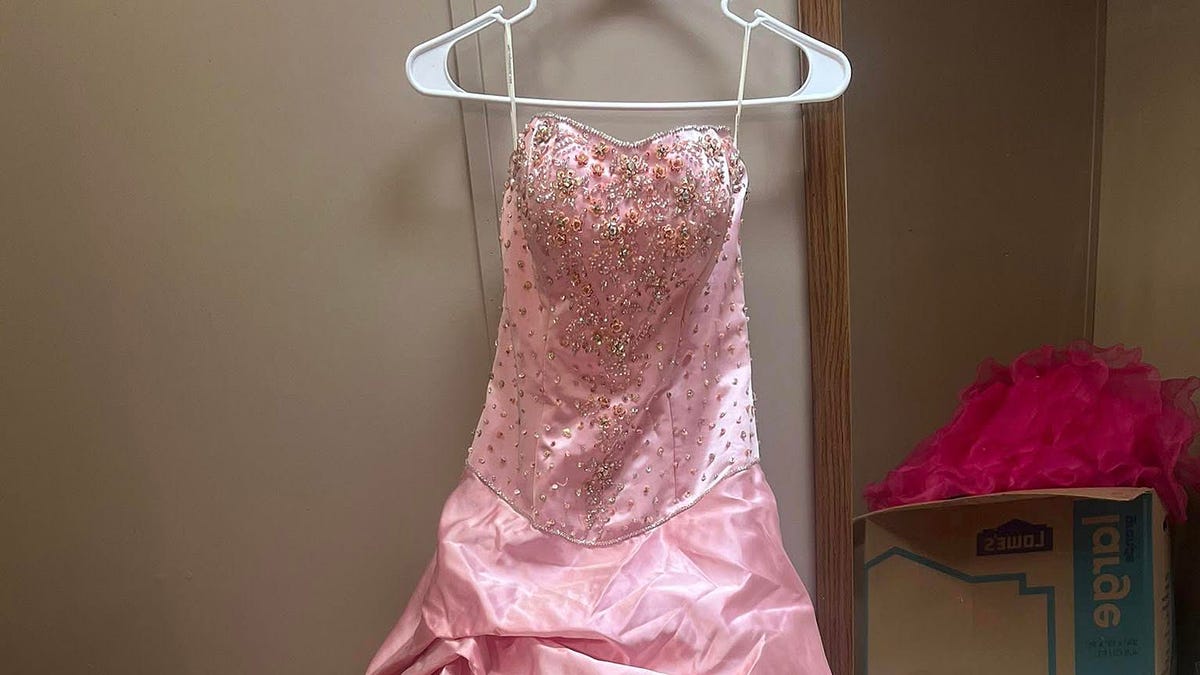 Free prom dress projects offer formalwear in Erie County PA Free prom dress projects offer formalwear in Erie County PA