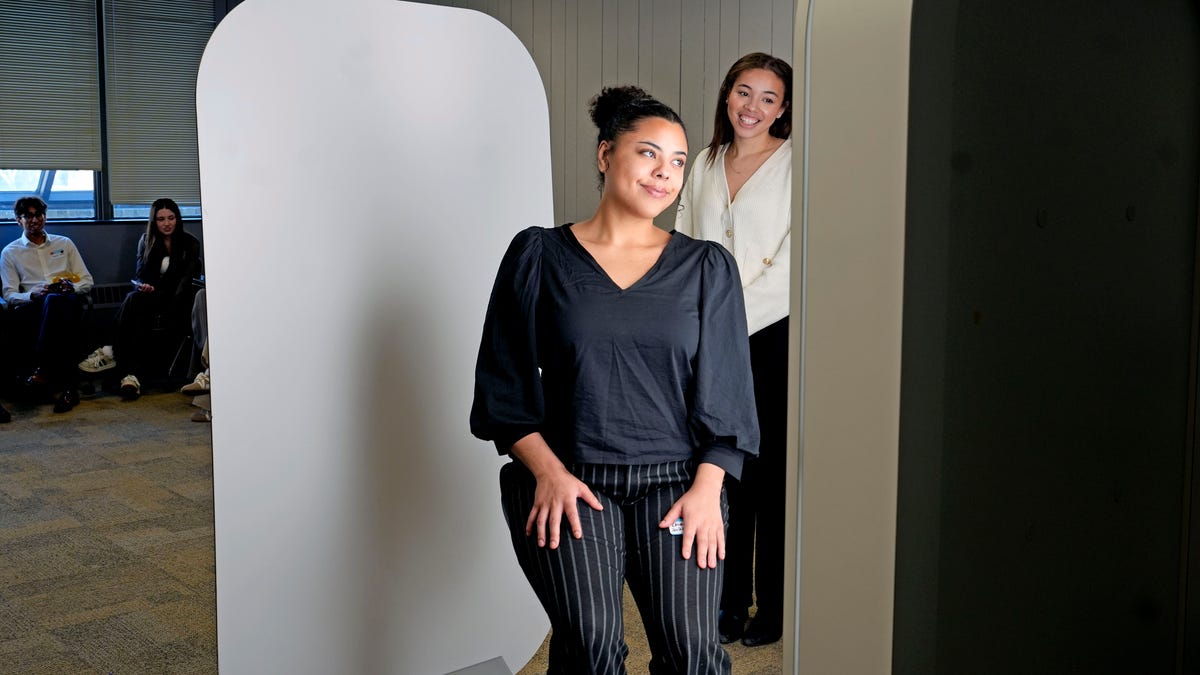 AI vs. College Grads: Why Entry-Level Jobs Are Vanishing and How to Fight Back