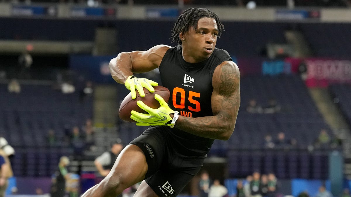 UConn wideout Skyler Bell (WO05) during the NFL Scouting Combine at Lucas Oil Stadium.
