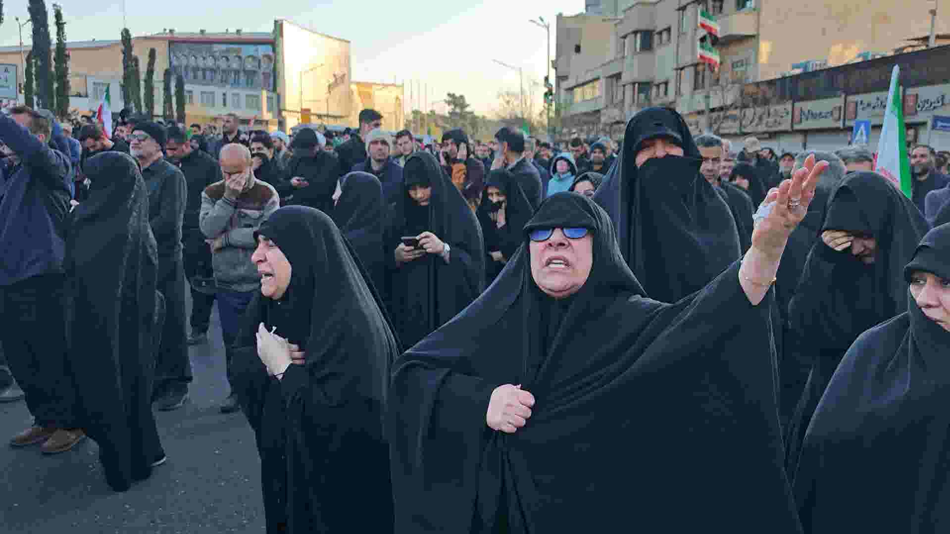 https://www.gannett-cdn.com/authoring/authoring-images/2026/03/02/USAT/88937659007-iranians-mourn-supreme-leader-death.jpg?crop=1919,1079,x0,y0&quality=10