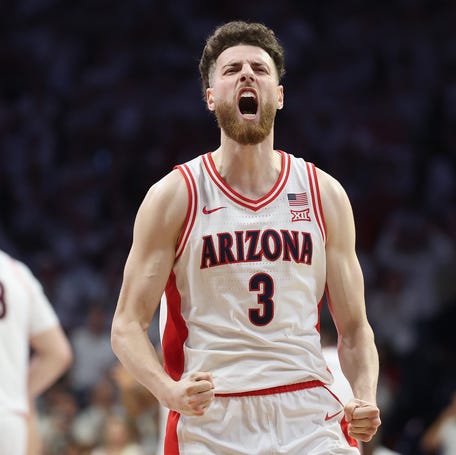 TUCSON, ARIZONA - MARCH 02: Anthony Dell'orso #3 of the Arizona Wildcats reacts during the second half of the NCAAB game against the Iowa Hawkeyes at McKale Center at ALKEME Arena on March 02, 2026 in Tucson, Arizona. The Wildcats defeated the Hawkeyes 73-57. (Photo by Christian Petersen/Getty Images)
