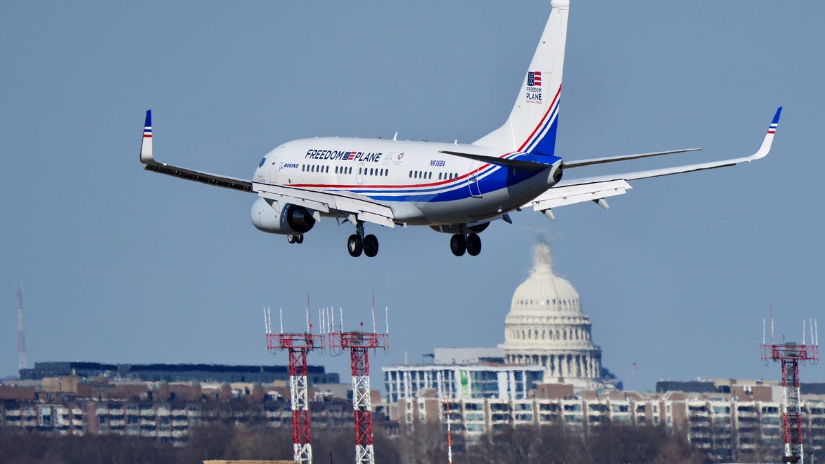 Historic U.S. documents take flight on Freedom Plane tour