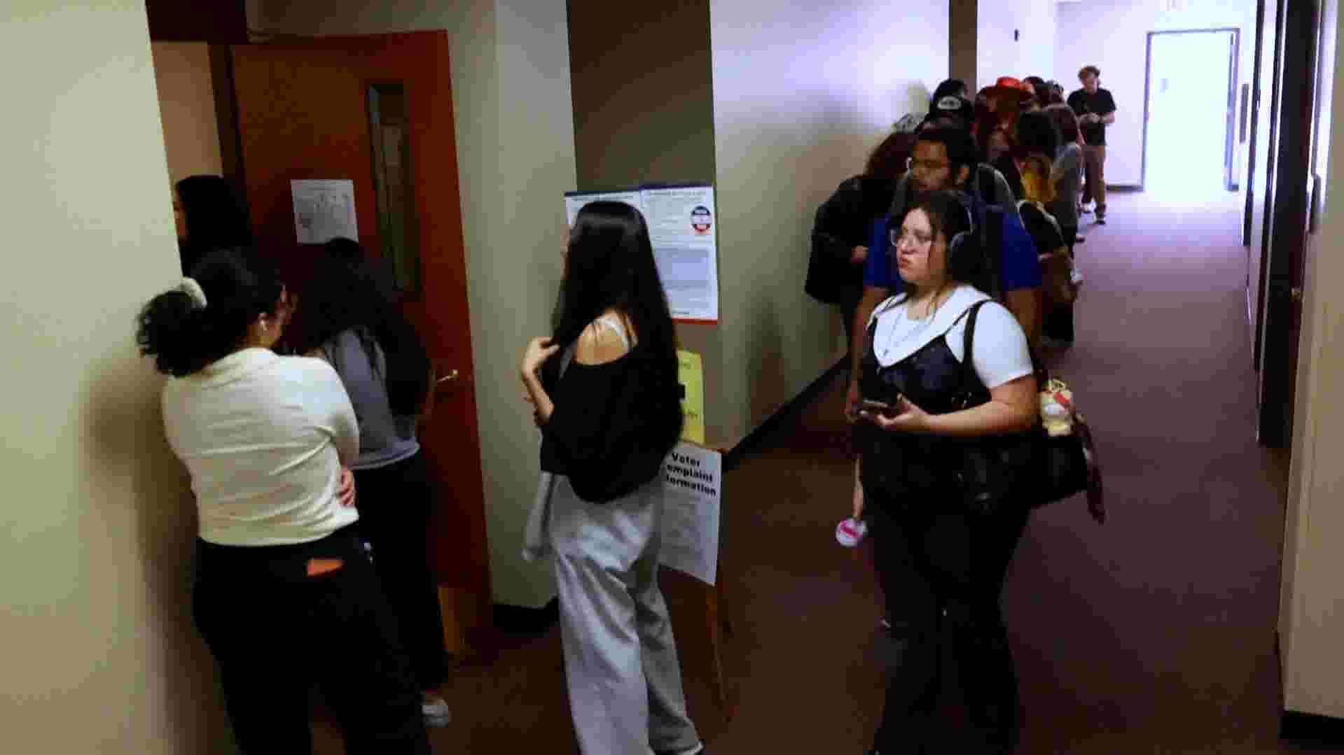 Democrats see opportunity to flip Texas Senate seat