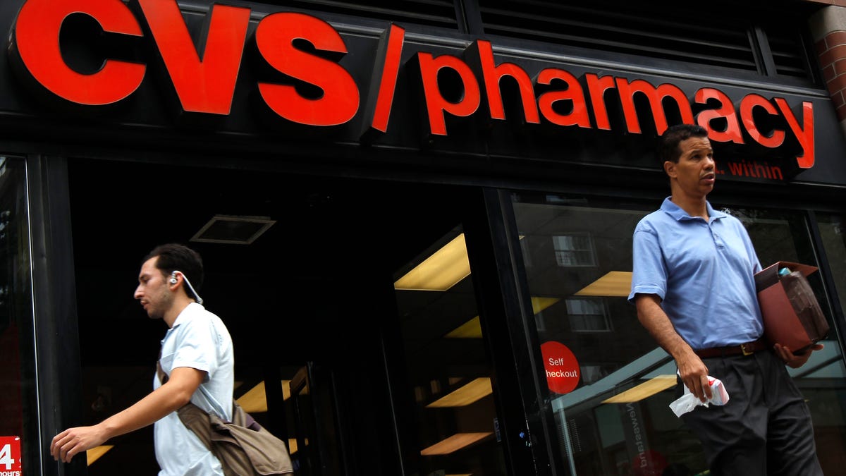 CVS warned it would close 134 pharmacy locations in Tennessee if the state enacts legislation that would prevent co-ownership of pharmacies and pharmacy benefit managers. REUTERS/Mike Segar (UNITED STATES - Tags: BUSINESS)