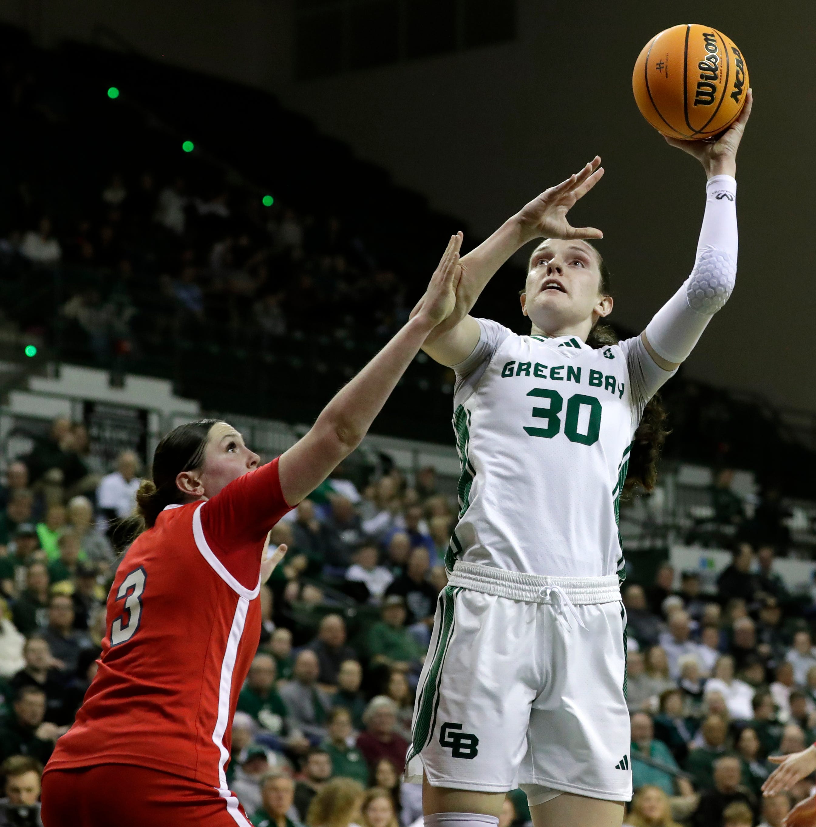 What channel is Green Bay women vs Minnesota on today? NCAA time, TV