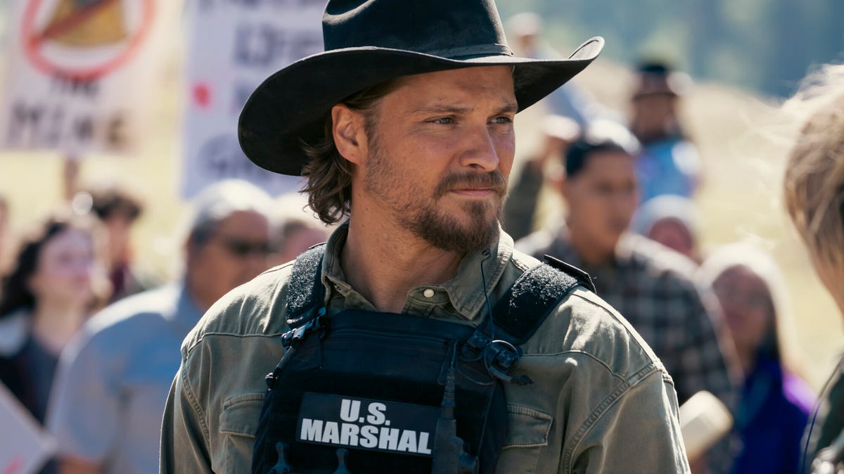 When do new 'Yellowstone' spinoff 'Marshals' episodes release?
