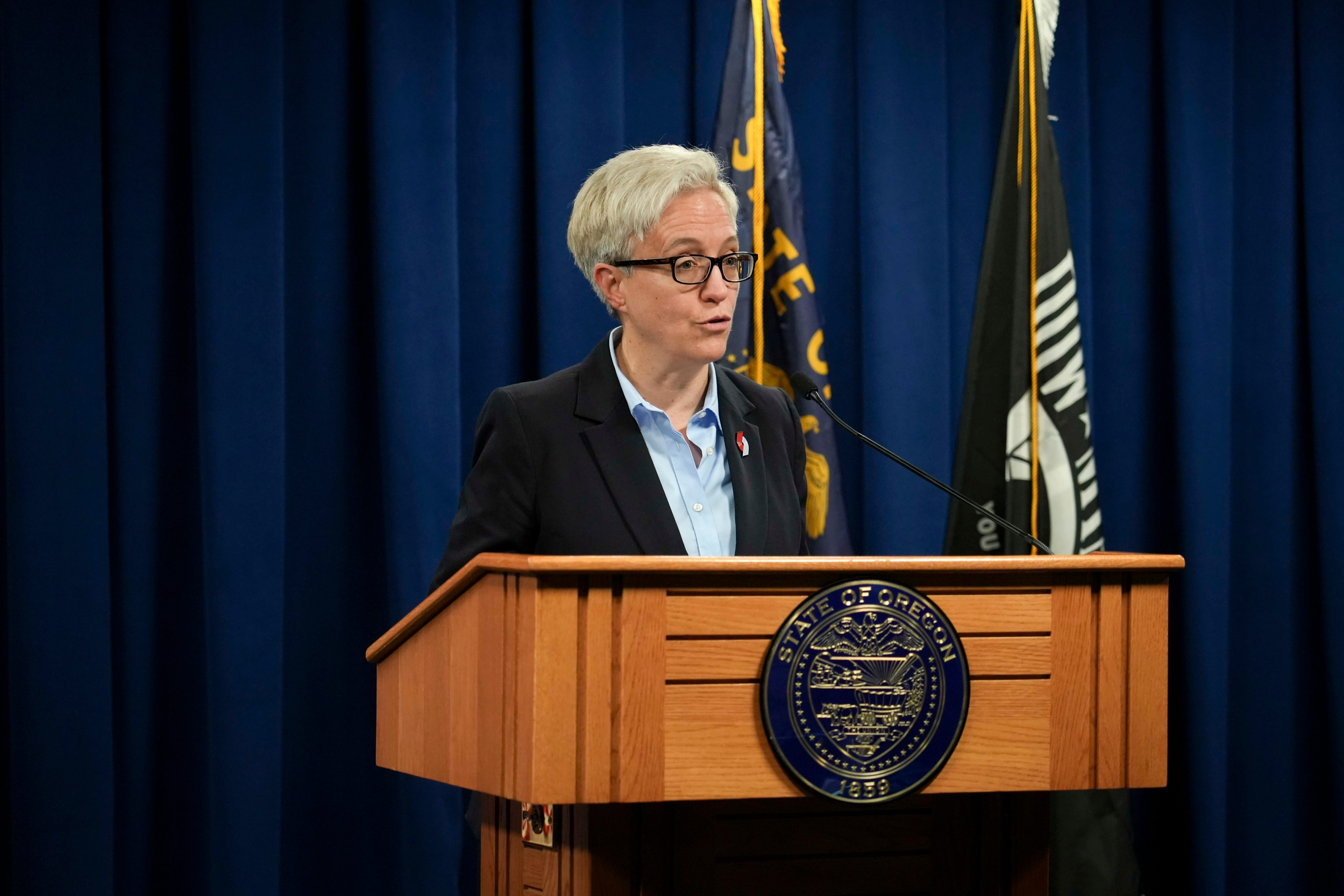 89030912007-sine-die-1018.jpg?auto=webp&