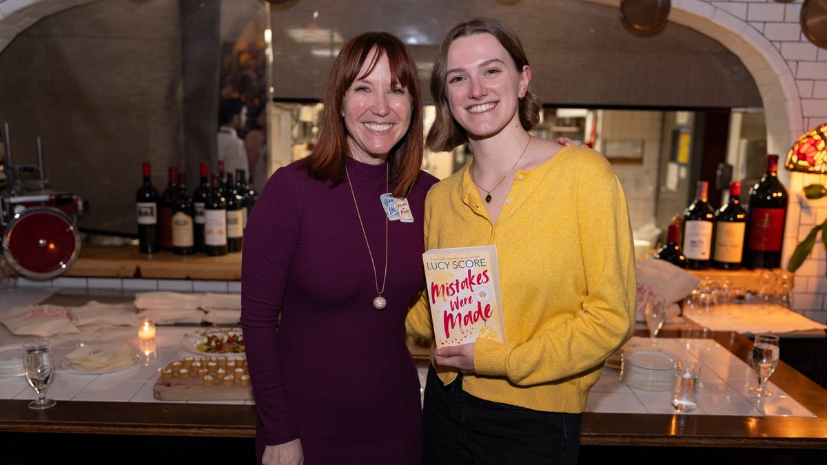 20260309_ENT_Lucy Score_Social Dinner_0010.jpg