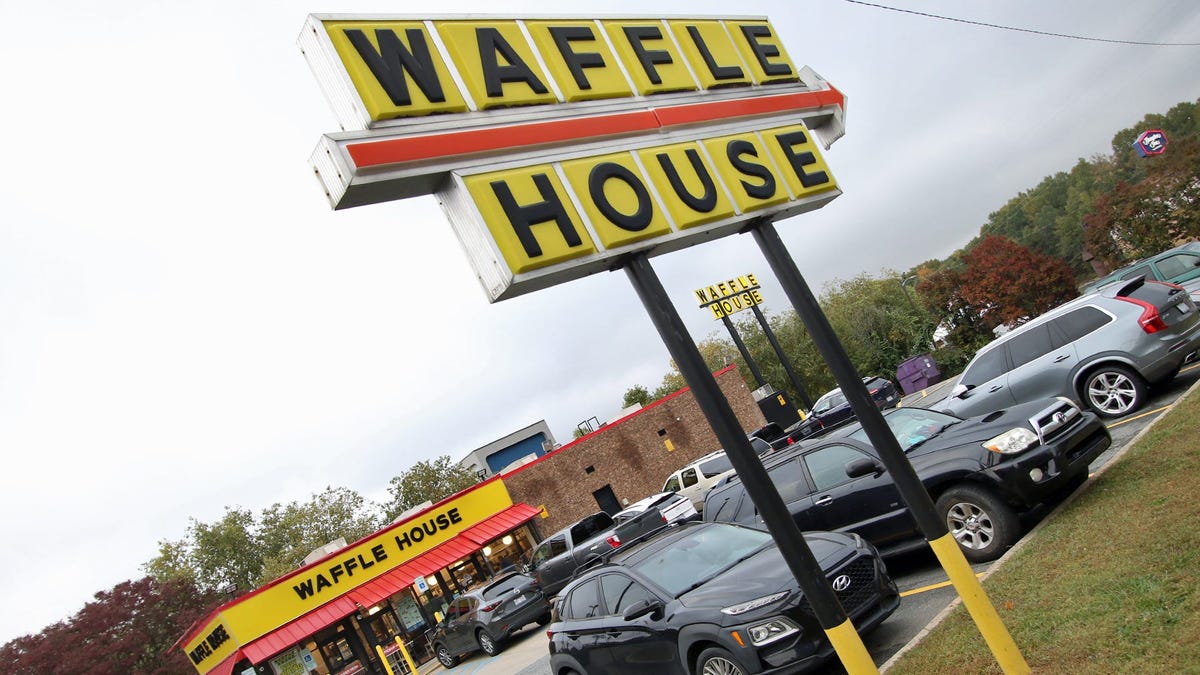 Governor candidate says he's banned from all Waffle Houses in Florida