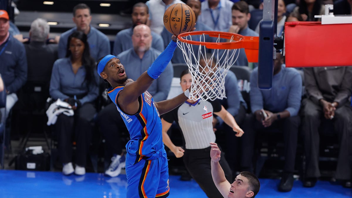 Oklahoma City Thunder guard Shai Gilgeous-Alexander (2) goes up for a basket Mar 12, 2026 against the Boston Celtics at Paycom Center. Alonzo Adams-Imagn Images