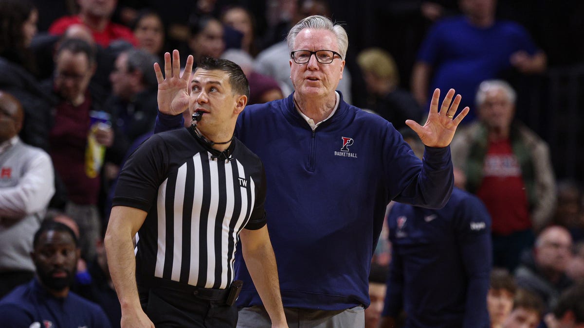 Fran McCaffery coaching Penn basketball