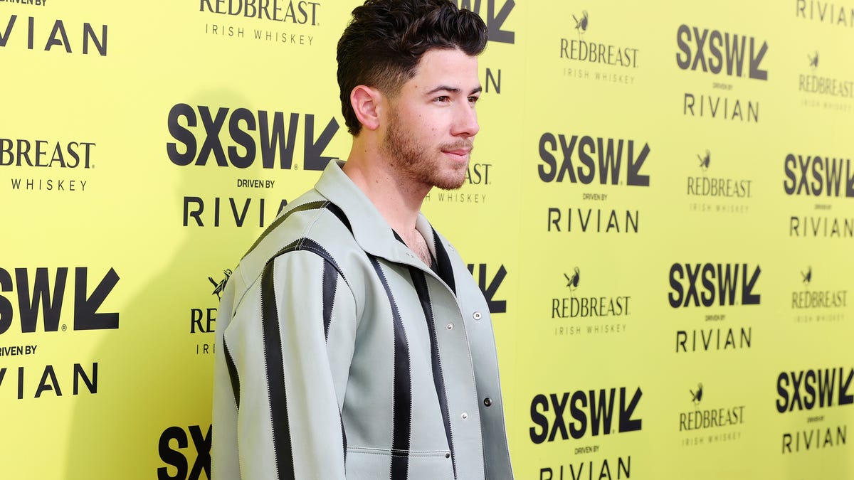 SXSW 2026 is here: See Nick Jonas, Elle Fanning, more stars step out