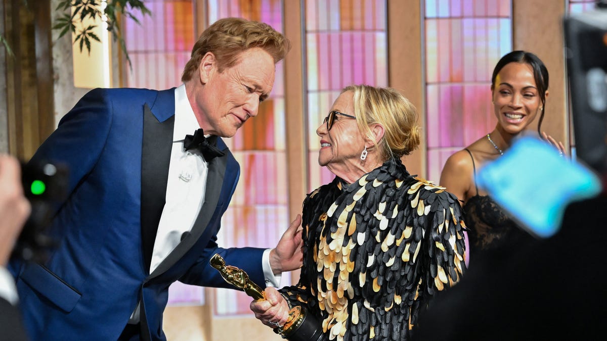Conan O'Brien talks to Amy Madigan, winner of the Oscar for Best Supporting Actress for "Weapons", backstage during the Oscars show at the 98th Academy Awards in Hollywood, Los Angeles, California, U.S., March 15, 2026. Richard Harbaugh/The Academy/Handout via REUTERS THIS IMAGE HAS BEEN SUPPLIED BY A THIRD PARTY. NO MARKETING OR ADVERTISING IS PERMITTED WITHOUT THE PRIOR CONSENT OF A.M.P.A.S AND MUST BE DISTRIBUTED AS SUCH.