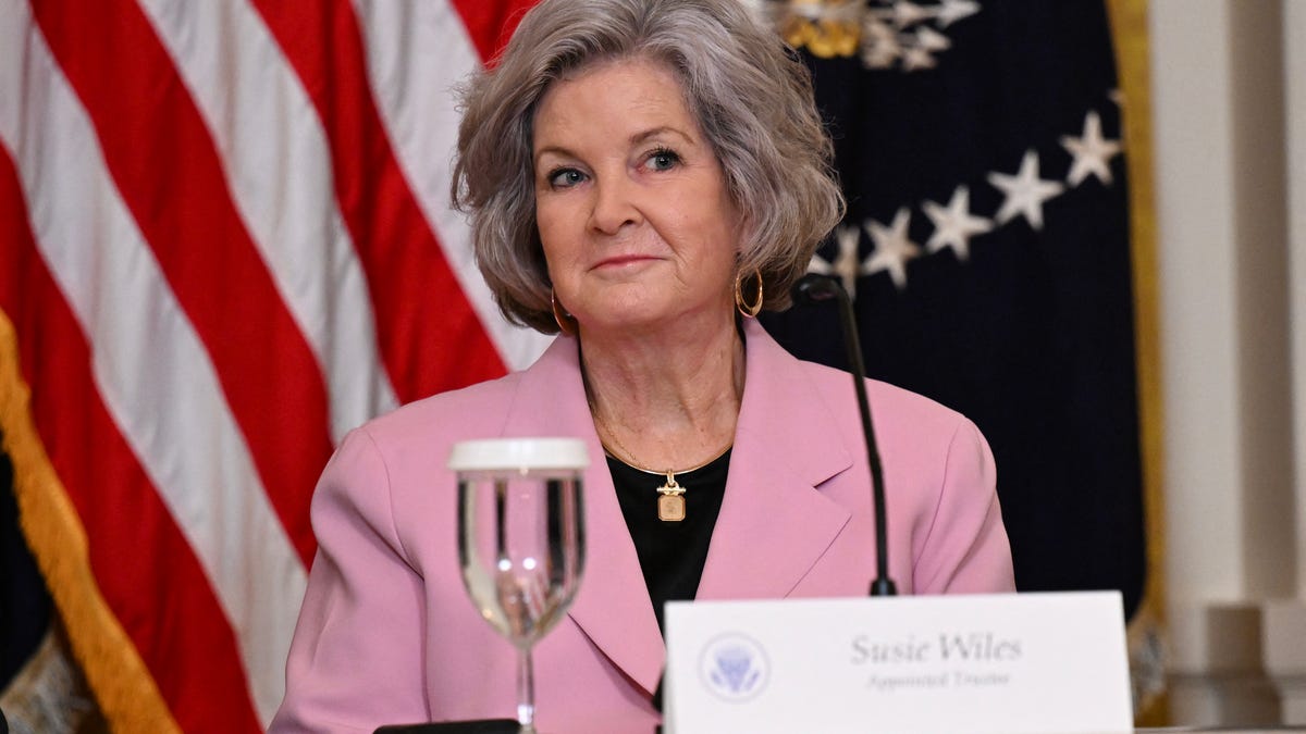 Trump's Chief of Staff Susie Wiles and what to know about her diagnosis