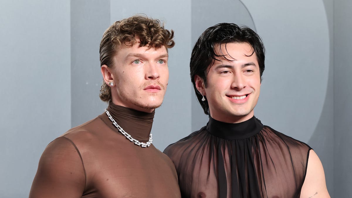 Who could surprise us onstage at Coachella 2026, and how to watch