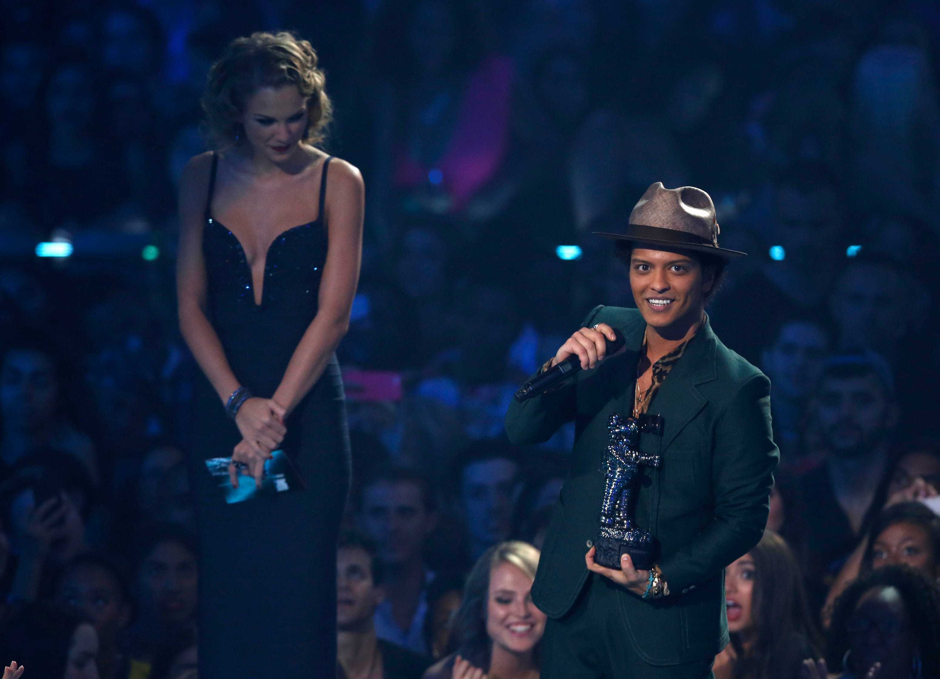 Best concerts in Phoenix in April 2026, Bruno Mars to Lainey Wilson